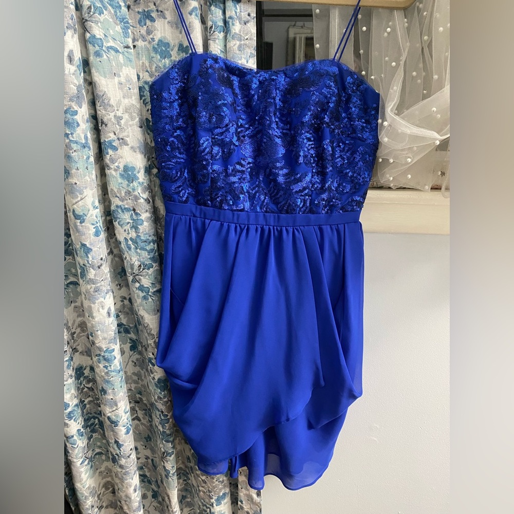 Aqua Dresses Short Prom Dress. Size 2 U.S. Spaghetti  Straps. Blue Sequins